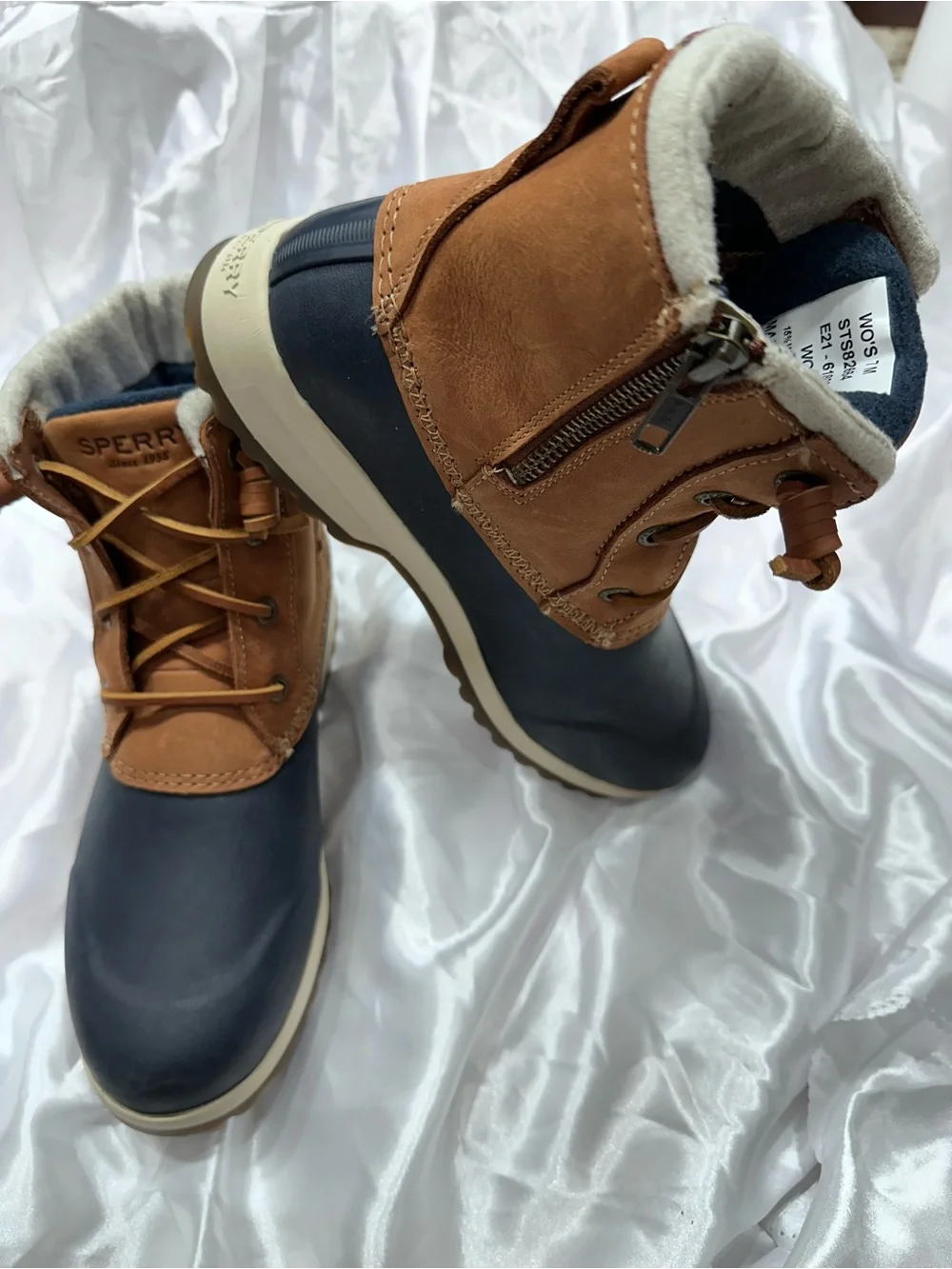 Sperry Maritime Repel Winter Tan/Navy Waterproof Lace-Up Boot Sz 7 NWOT